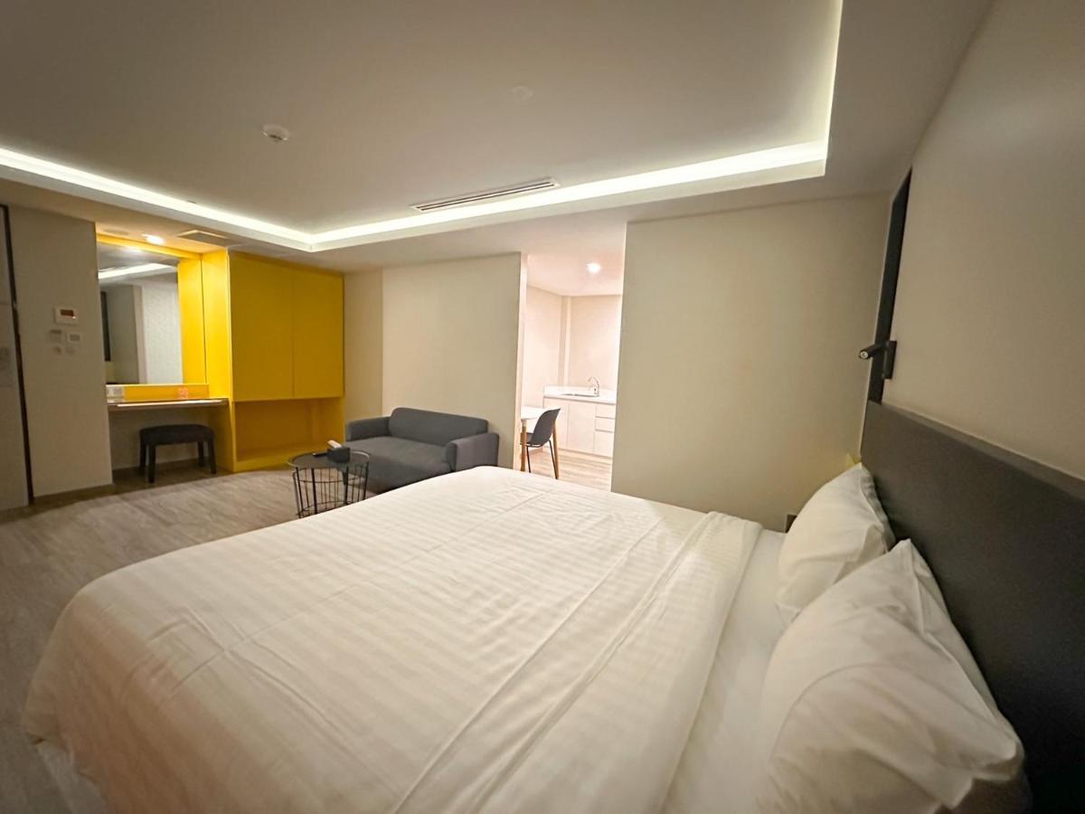 Hotel Z Zpaze Μπανγκόκ Εξωτερικό φωτογραφία